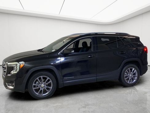 Used 2023 GMC Terrain SLT w/ LPO, Floor Liner Package FWD image 8