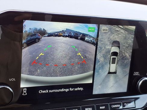 Used 2025 Nissan Pathfinder SL w/ SL Premium Package image 19