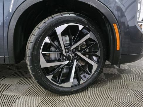 Used 2024 Mitsubishi Outlander SE AWD/4WD image 16
