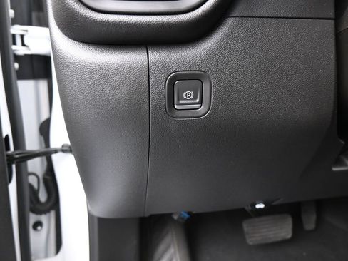 Used 2023 Chevrolet Silverado 1500 Custom RWD image 13