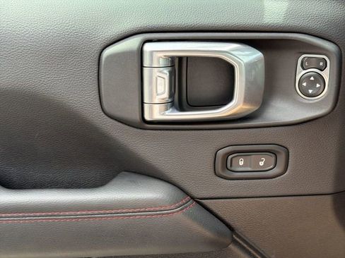 Used 2023 Jeep Gladiator Rubicon w/ LED Lighting Group AWD/4WD image 22