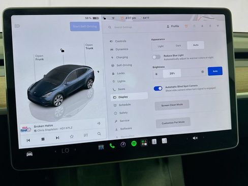 Used 2024 Tesla Model Y Long Range AWD/4WD image 21