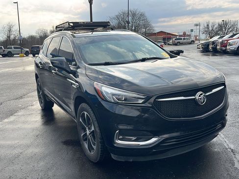 Used 2020 Buick Enclave Essence w/ Sport Touring Edition image 7