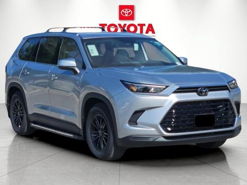 New 2026 Toyota Grand Highlander FWD image 1