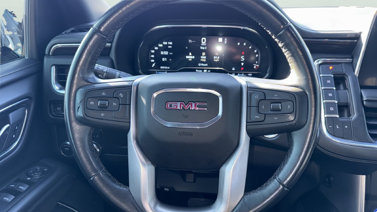 Used 2023 GMC Yukon XL SLE RWD image 11