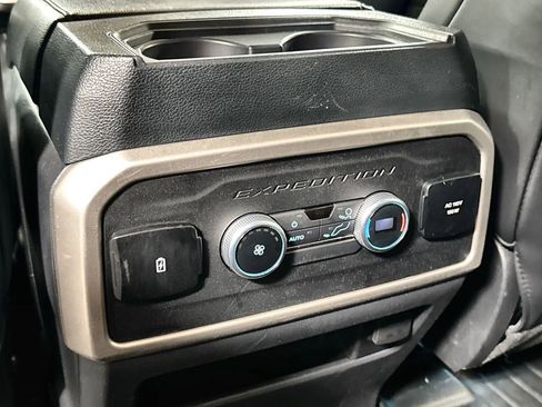 Used 2022 Ford Expedition Max XLT AWD/4WD image 29