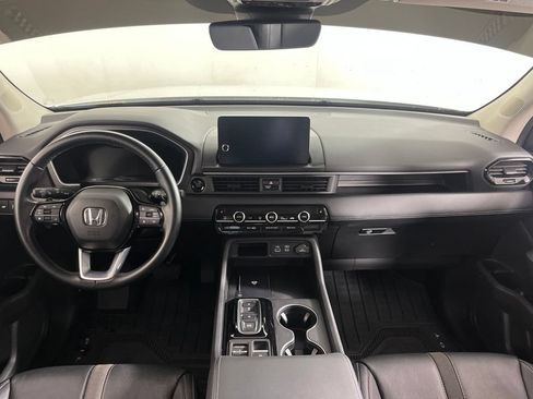Certified 2025 Honda Pilot EX-L image 22