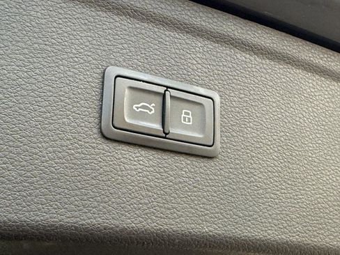 Used 2018 Audi Q5 2.0T Premium Plus image 26