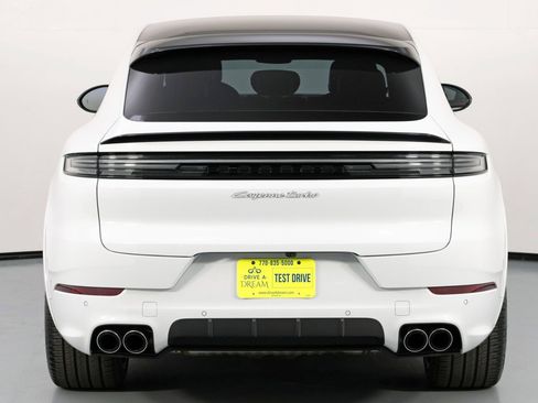 Used 2024 Porsche Cayenne Turbo image 58