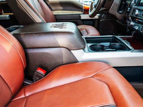 Used 2022 Ford F250 King Ranch w/ King Ranch Ultimate Package AWD/4WD image 23