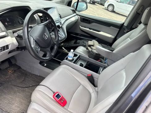 Used 2023 Honda Odyssey EX-L image 2