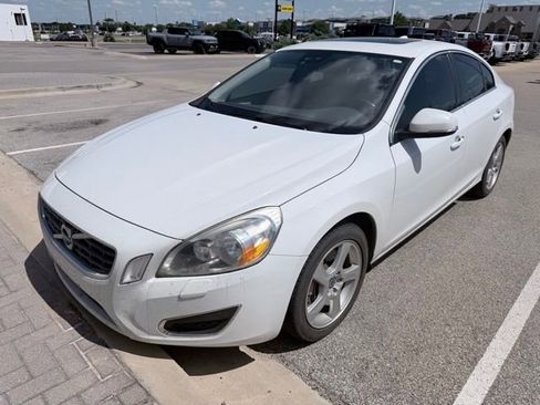 Used 2012 Volvo S60 T5 FWD image 1