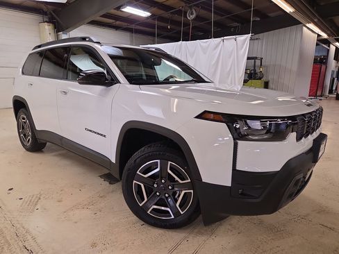 New 2026 Jeep Cherokee Limited image 3
