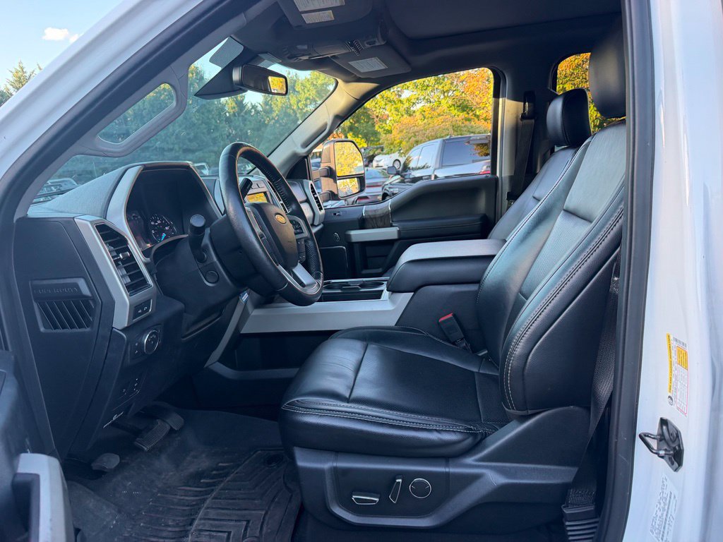 Used 2019 Ford F250 Lariat w/ Lariat Ultimate Package AWD/4WD image 9