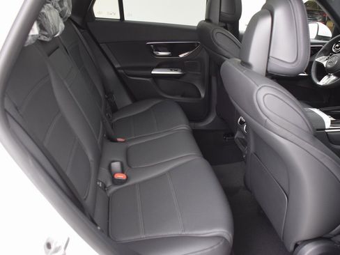 New 2026 Mercedes-Benz GLC 300 image 19