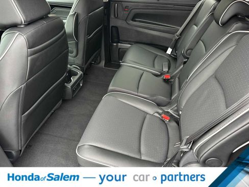 New 2026 Honda Odyssey Elite image 4