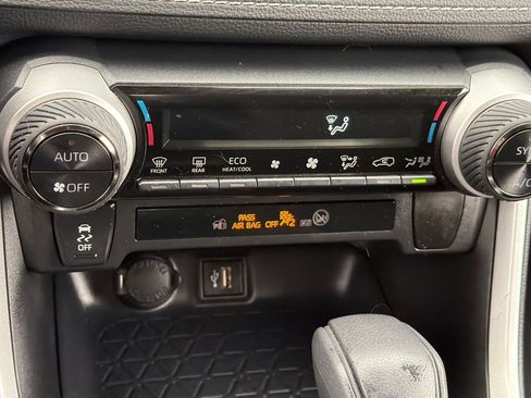 Certified 2025 Toyota RAV4 XLE image 20