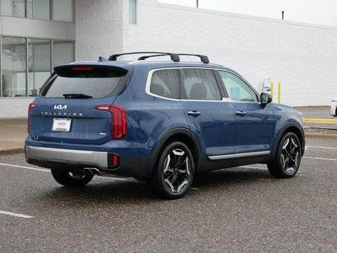 Used 2025 Kia Telluride S AWD/4WD image 3