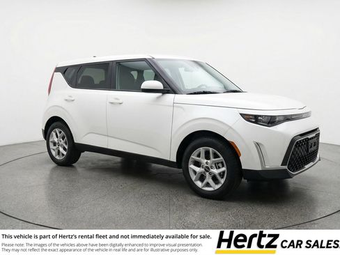 Used 2025 Kia Soul LX w/ LX Technology Package image 1