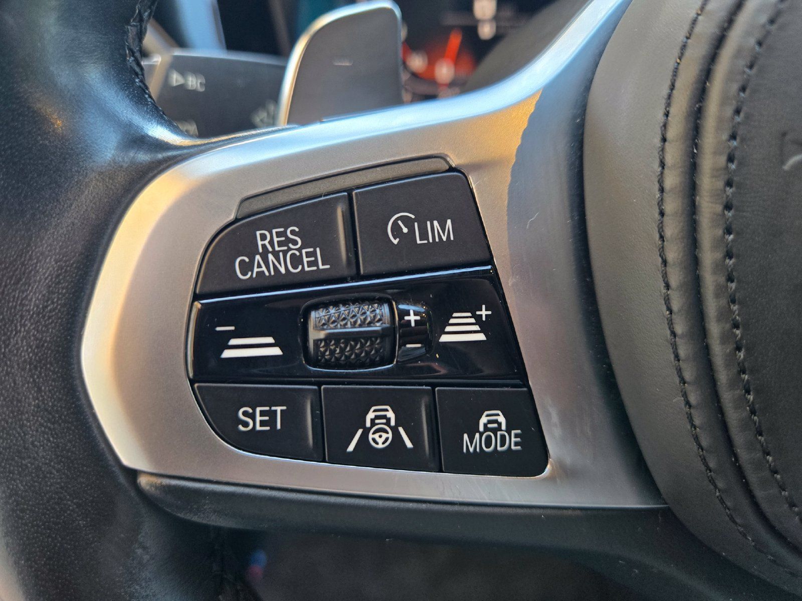 Used 2022 BMW M340i RWD image 11