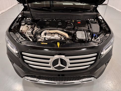 Certified 2025 Mercedes-Benz GLB 250 4MATIC image 28