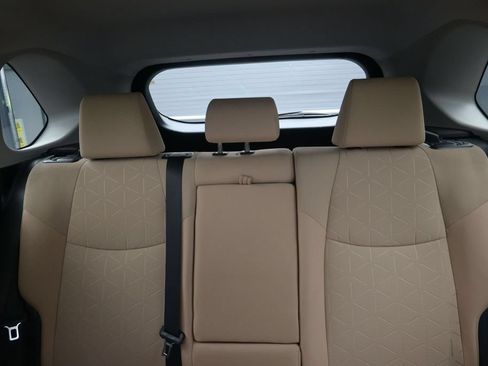 Used 2020 Toyota RAV4 XLE w/ Convenience Package FWD image 16