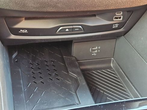 New 2026 Chrysler Pacifica Pinnacle image 25