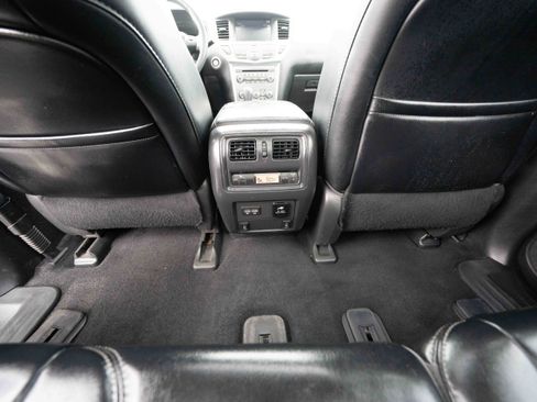 Used 2017 Nissan Pathfinder SL w/ SL Premium Package AWD/4WD image 22