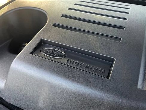 Used 2023 Land Rover Defender 130 X-Dynamic SE AWD/4WD image 33