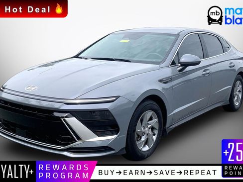 Used 2025 Hyundai Sonata SE FWD image 1