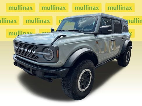 Used 2023 Ford Bronco Badlands AWD/4WD image 6