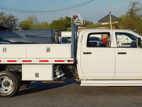 Used 2014 RAM 5500 Tradesman image 9