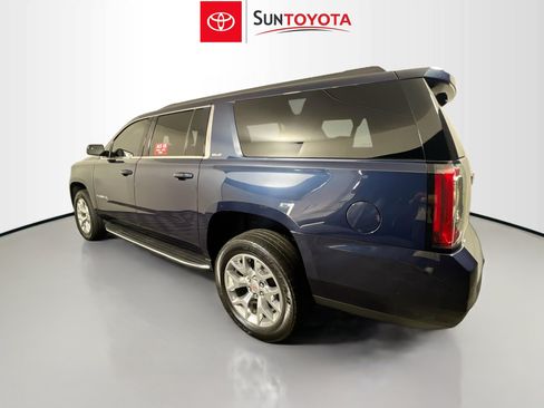 Used 2019 GMC Yukon XL SLE w/ SLE Value Package image 6