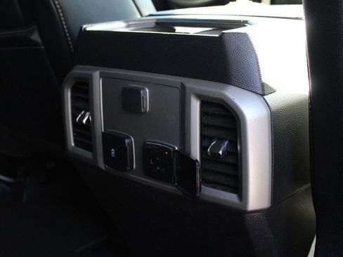 Used 2020 Ford F250 Lariat w/ Chrome Package image 16