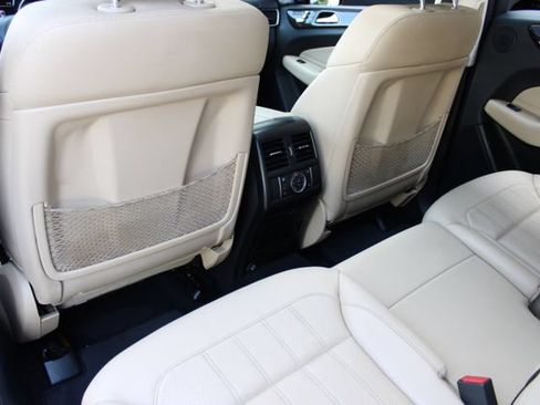 Used 2018 Mercedes-Benz GLS 450 4MATIC image 11