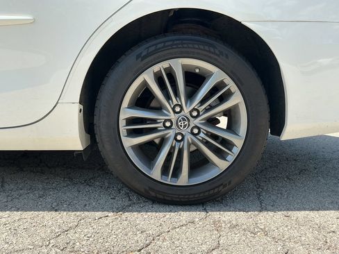 Used 2016 Toyota Camry SE FWD image 10