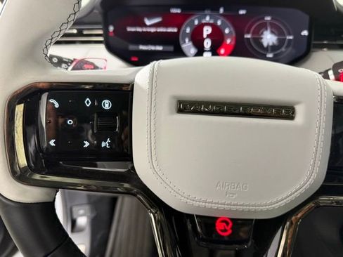 Used 2025 Land Rover Range Rover Sport SV Edition Two AWD/4WD image 18