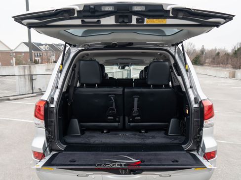 Used 2014 Lexus LX 570 4WD image 52