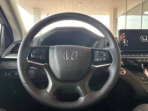 Used 2025 Honda Odyssey EX-L image 15