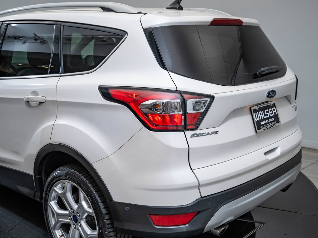 Used 2018 Ford Escape Titanium FWD image 18