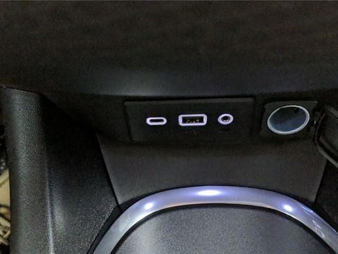 Used 2020 Chevrolet Malibu LT image 32