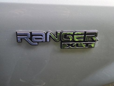 Used 2002 Ford Ranger XLT image 10