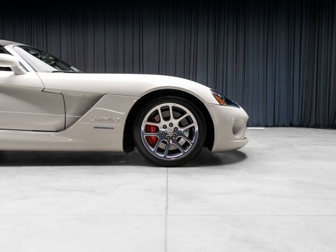 Used 2005 Dodge Viper SRT-10 RWD image 34