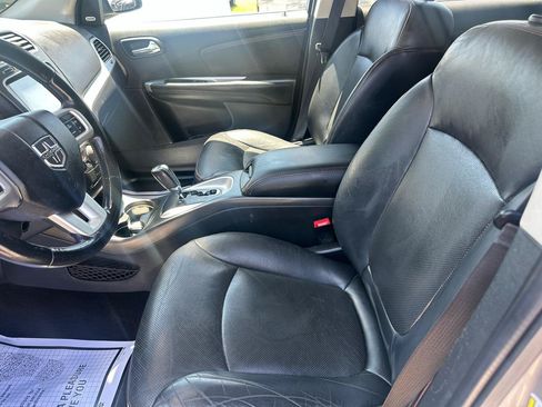 Used 2019 Dodge Journey GT AWD/4WD image 18
