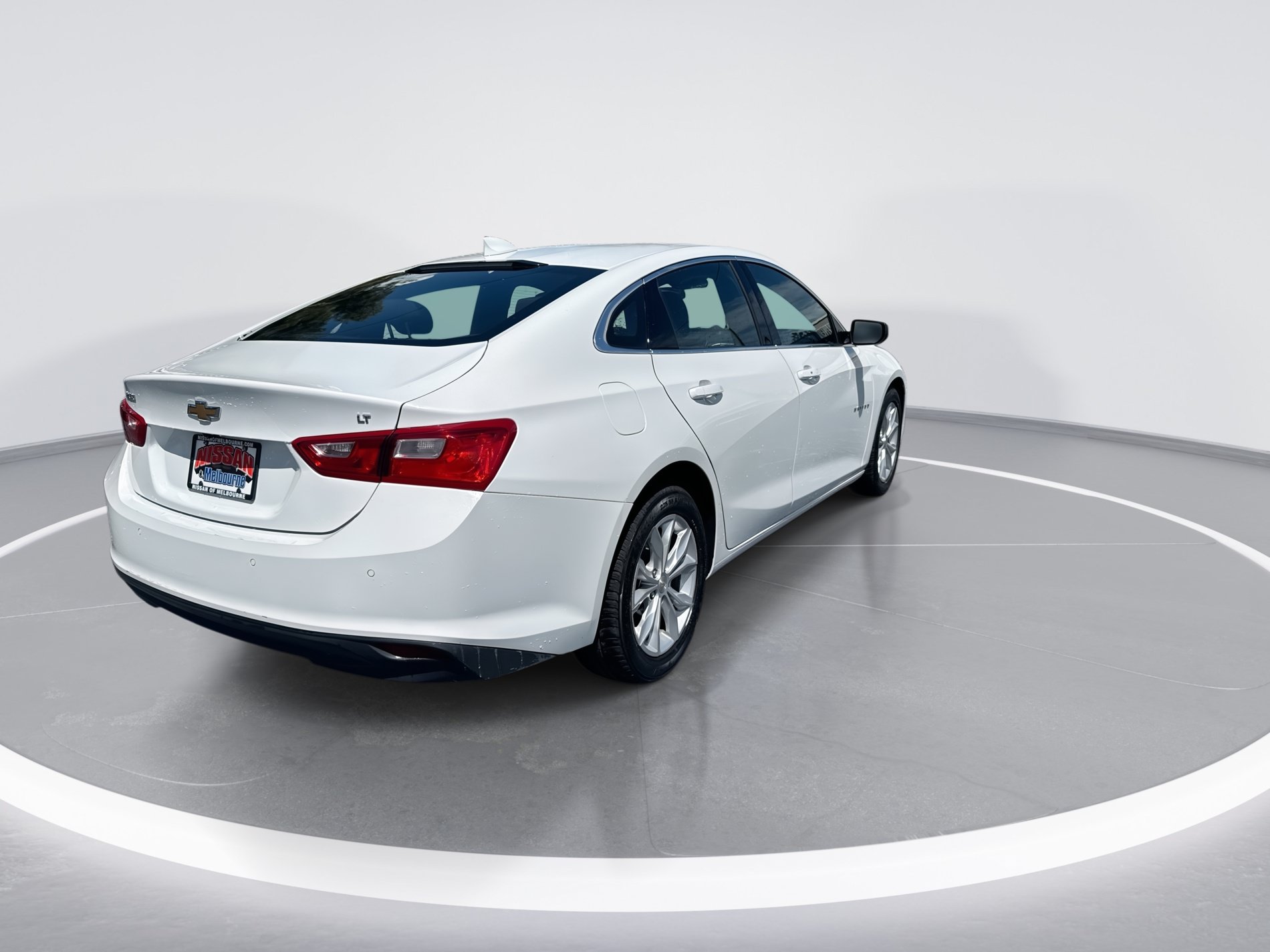 Used 2024 Chevrolet Malibu LT FWD image 4