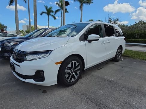 Used 2025 Honda Odyssey EX-L image 10