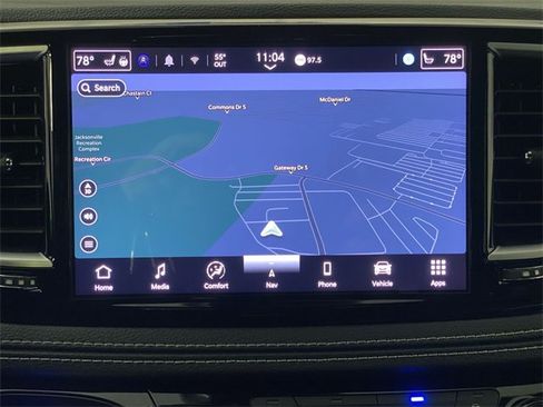 Used 2025 Chrysler Pacifica Limited image 19