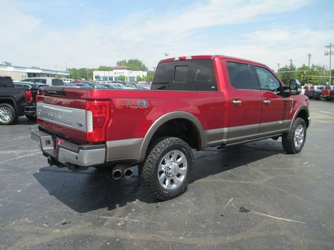 Used 2019 Ford F250 King Ranch w/ King Ranch Ultimate Package AWD/4WD image 6