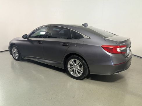 Used 2018 Honda Accord LX image 5