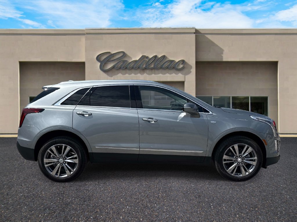 New 2026 Cadillac XT5 Premium Luxury w/ Driver Assist Package FWD image 2